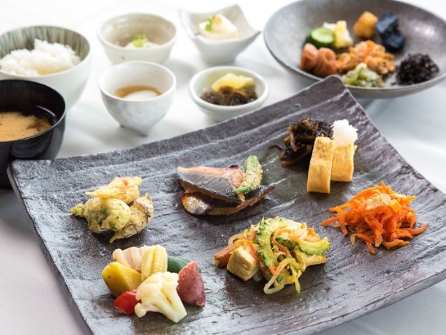 リーガロイヤルグラン沖縄 Dining 19 (나인틴)