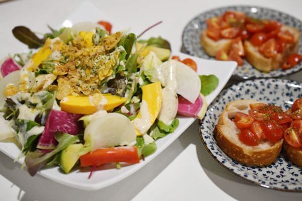 5. Vegetable Kitchen Bar Aju