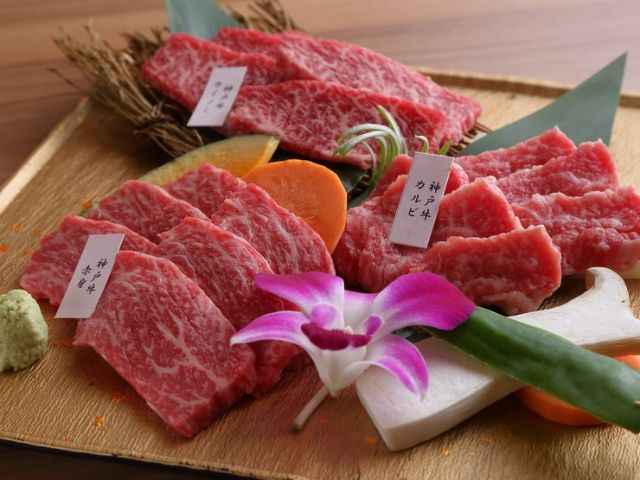신사이바시스지 상점가 주변에 있는, 와규를 맛볼 수 있는 가게