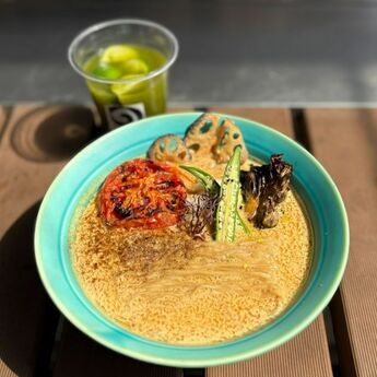 비브구르망 게재점인 Vegan Ramen UZU Tokyo의 비건 라멘을 도쿄의 아트 공간에서 시식