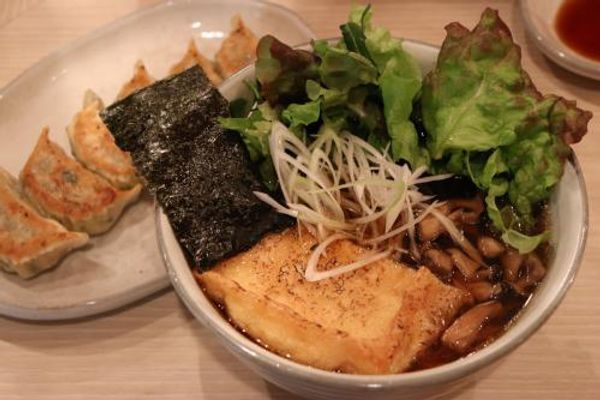 10. Yuniwa Vege 라멘 전반