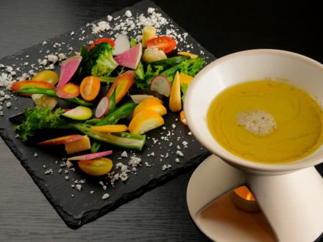 Tsukihi KARASUMA (가라스마 & 시조)