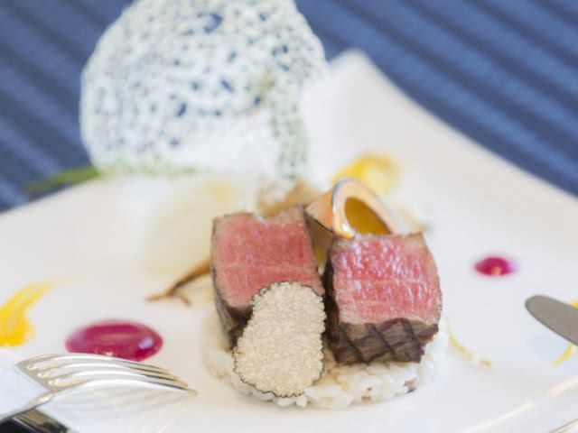 9. Escale (French Cuisine)