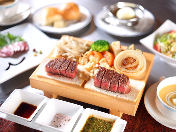 18. Beefsteak Kawamura Sannomiya Main Branch (Teppanyaki)