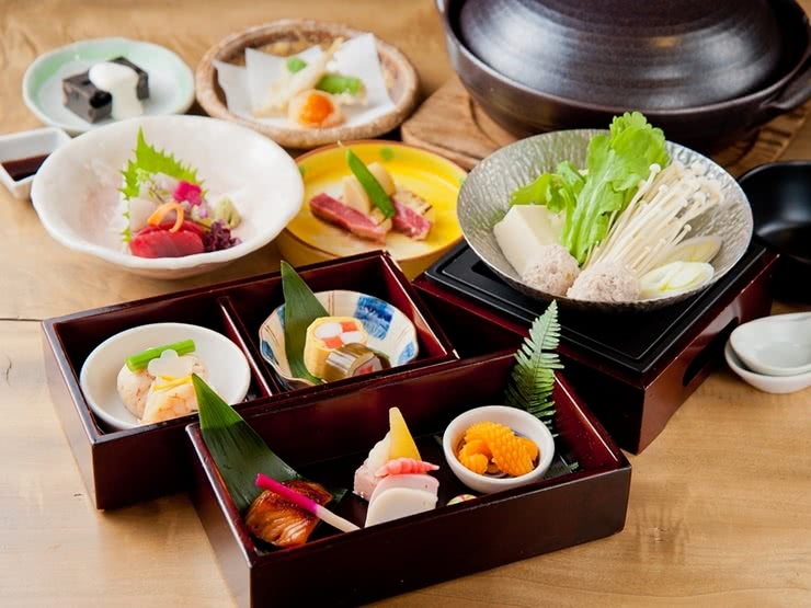 19. Japanese Cuisine Ha-ze (Kaiseki Cuisine)