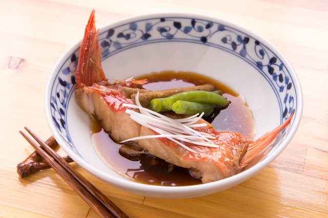 3. 킨메다이 노 니츠케 (조림 황금눈돔)