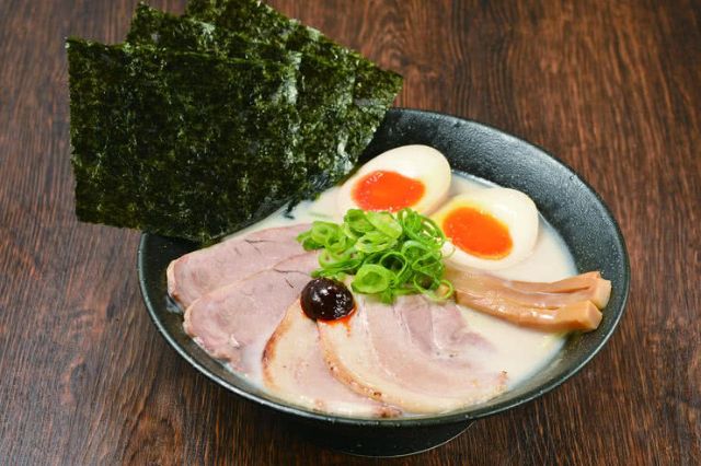 Aged Tonkotsu Ramen Specialty Store: Dai Nagoya Ichibanken