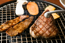 야끼니쿠 산수이엔 히가시구치점_고기 본래의 맛을 즐긴다면 이것! 『오늘의 살코기 스테이크』