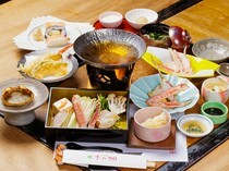 가니료리 가네쓰나_정성을 쏟은 게 삼매경의 명물 요리를 맛볼 수 있는 '<가니 카이세키(蟹会席)> 슈게쓰(秋月)'