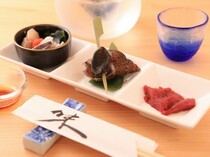 스시 갓포 구카이_진귀한 상어의 심장이 맛이 있습니다. 일본술에 잘 어울리는 풍부한 '전채 모둠'
