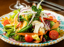 피자리아 지탈리아 다 필리포_사계절 야채를 듬뿍 사용. 네리마 농작물을 활용한『네리마 야채 샐러드』
