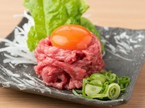 고베비프야키니쿠 오카토라_입안 가득히 고기의 맛이 퍼진다. 신선도가 뛰어난 행복한 일품 '와규 아부리 육회'
