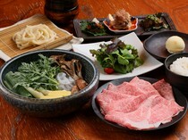 오니와소토 후쿠와우치_홋카이도에서 자란 우수한 소고기와 돼지고기를 선택할 수 있는 '스키야키 코스'