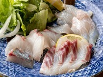 모쓰나베 헤이와야_나가사키만의 신선한 생선을 직접 맛볼 수 있는 '회'