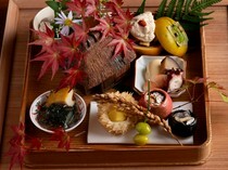 일본요리 도미타_제철 산해진미로 사계절의 정취와 깊은 맛을 엮어내는 '전채'