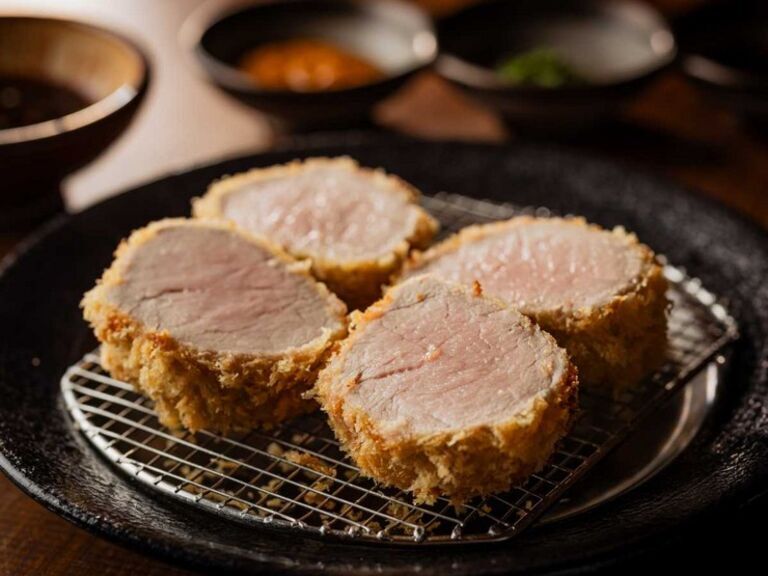 TONKATSU KOKOMADEYARUKA SURPASSING  EXPECTATION_요리